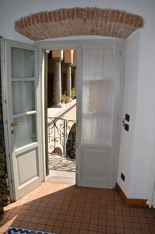 ** Bed & Breakfast Angolo Del Poeta Bergamo Italy