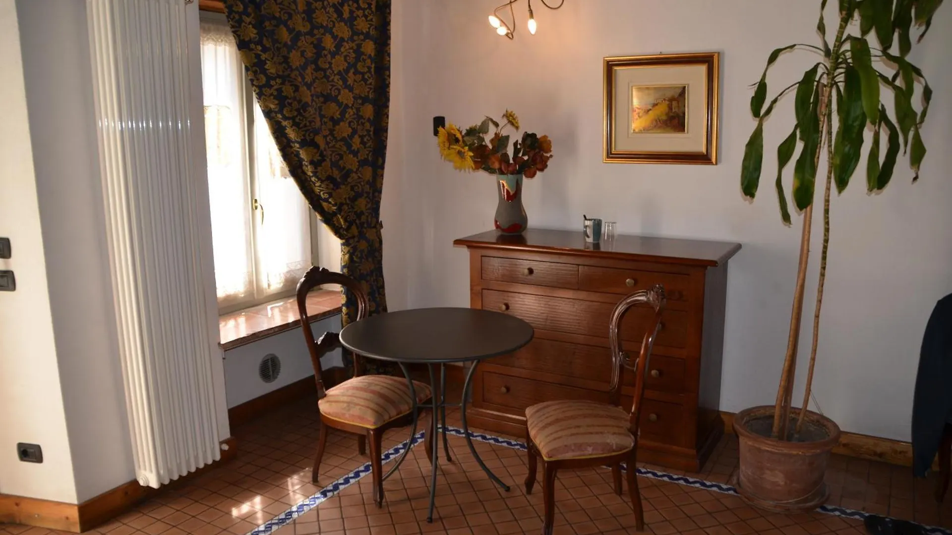 ** Bed & Breakfast Angolo Del Poeta Bergamo Italy