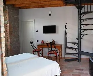 Angolo Del Poeta Bergamo Italy