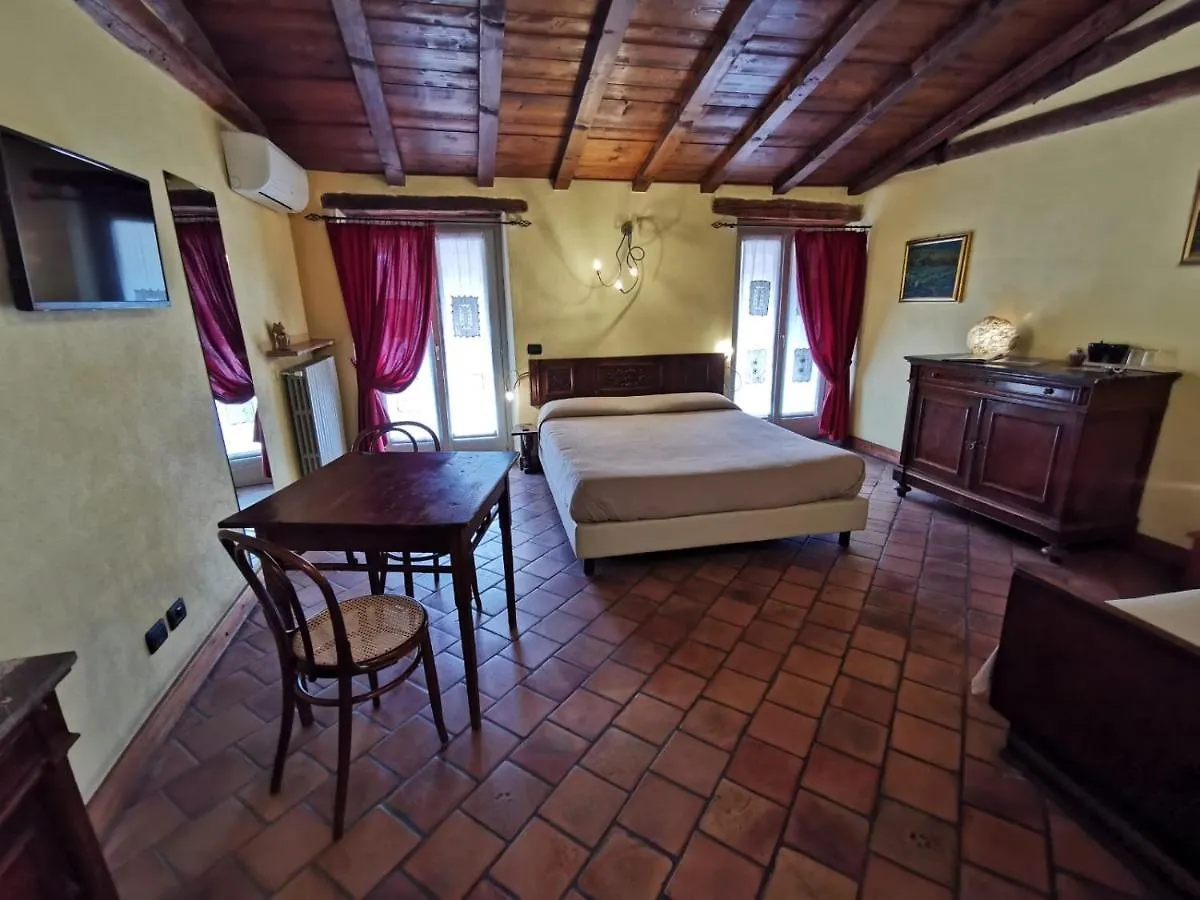Angolo Del Poeta Bergamo 2*,